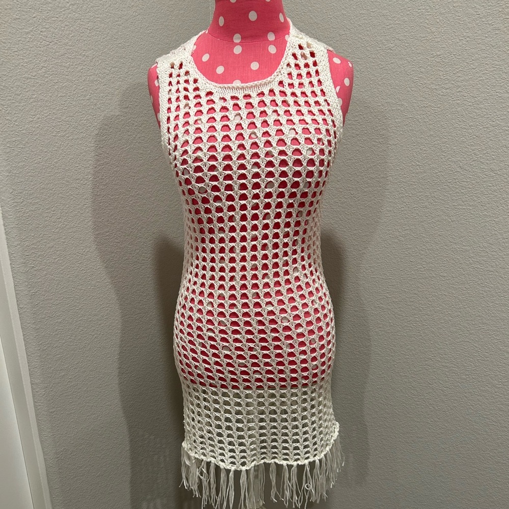 Excellent Condition Pink Lily White Crocheted Pool Cover up
